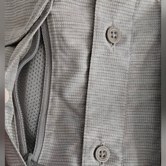 Mountain Hardware Medium Gray Canyon Button Up Long Sleeve Performance S… - Picture 10 of 16